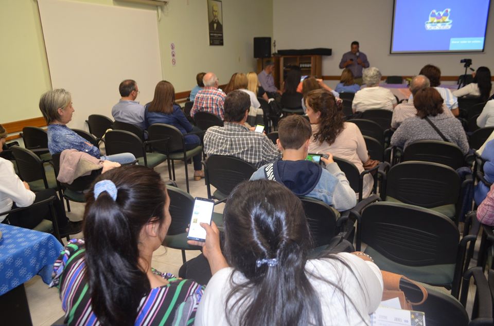 Grupo de Amor-Exigente Aprender a Volar-“Droga ¡Mal Educada! entra a tu casa sin pedir permiso”